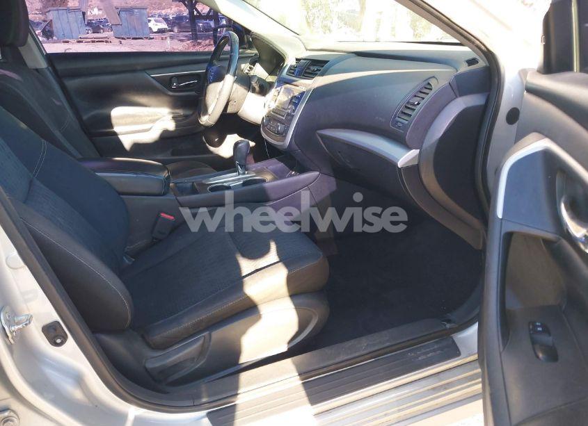 Photo 5 of 2017 Nissan Altima 2.5 SV (VIN 1N4AL3AP1HC153401)