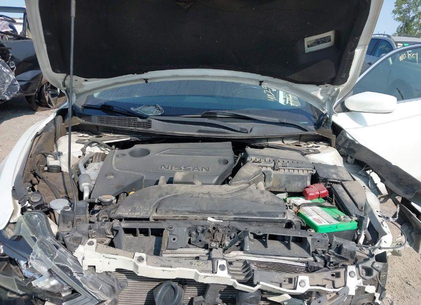 Photo 10 of 2017 Nissan Altima 2.5 SR (VIN 1N4AL3AP1HC160249)