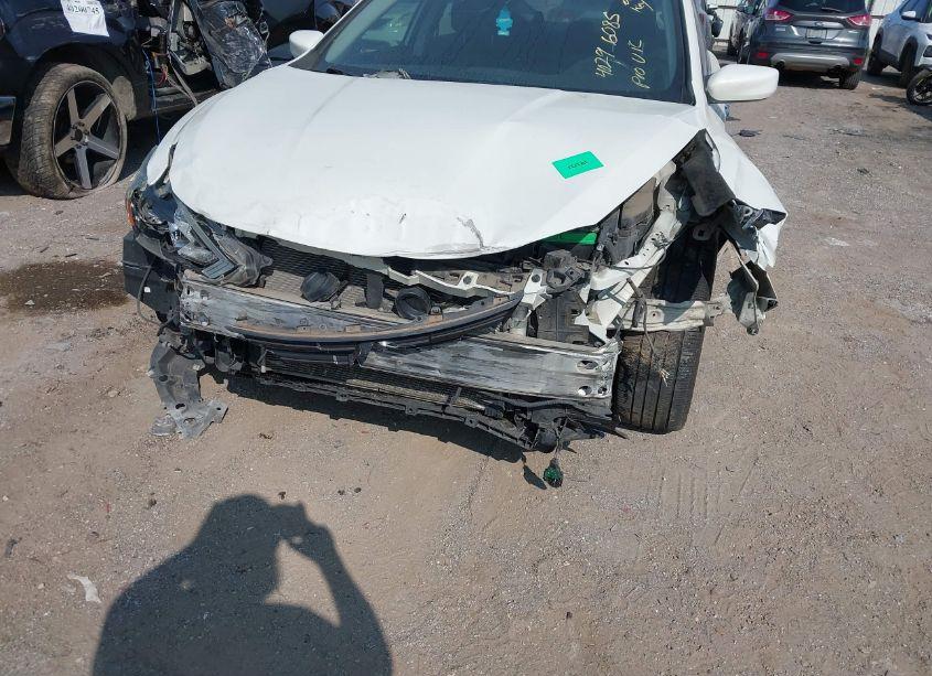 Photo 6 of 2017 Nissan Altima 2.5 SR (VIN 1N4AL3AP1HC160249)