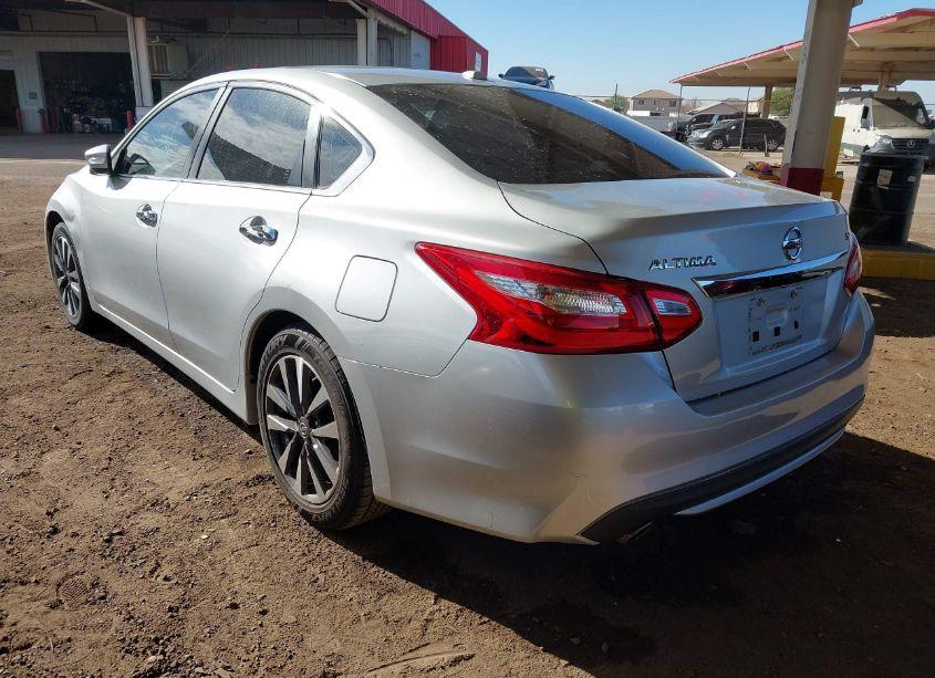 Photo 3 of 2017 Nissan Altima 2.5 SL (VIN 1N4AL3AP1HC162213)