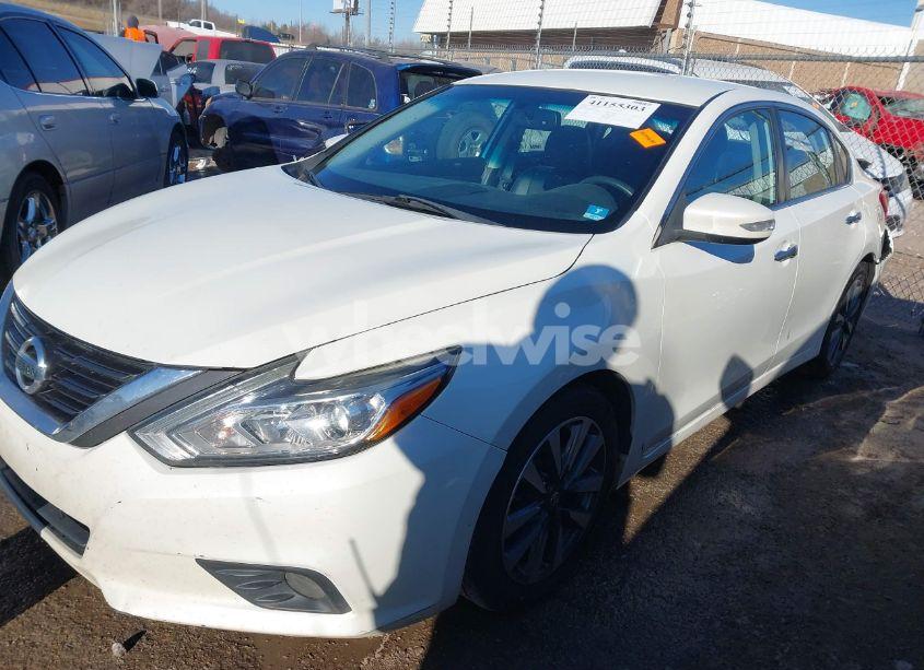 Photo 15 of 2017 Nissan Altima 2.5 SL (VIN 1N4AL3AP1HC171557)