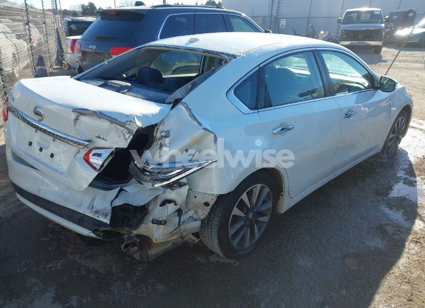 Photo 4 of 2017 Nissan Altima 2.5 SL (VIN 1N4AL3AP1HC171557)