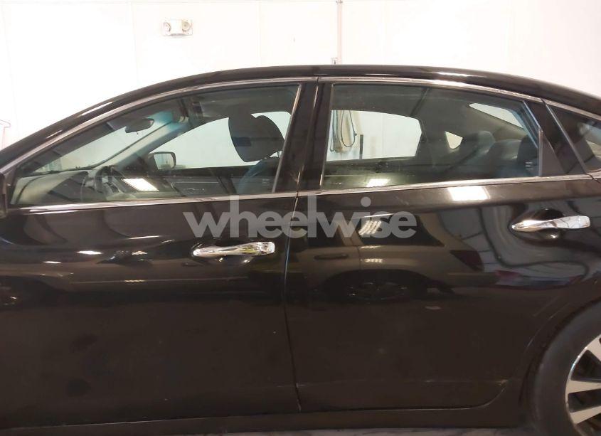 Photo 14 of 2017 Nissan Altima 2.5 SV (VIN 1N4AL3AP1HC173891)