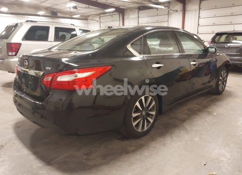 Photo 4 of 2017 Nissan Altima 2.5 SV (VIN 1N4AL3AP1HC173891)