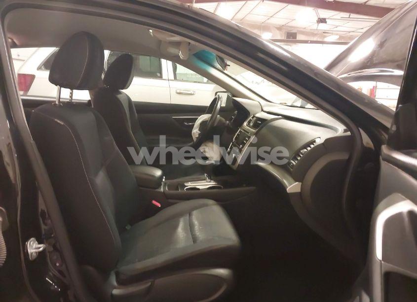 Photo 5 of 2017 Nissan Altima 2.5 SV (VIN 1N4AL3AP1HC173891)