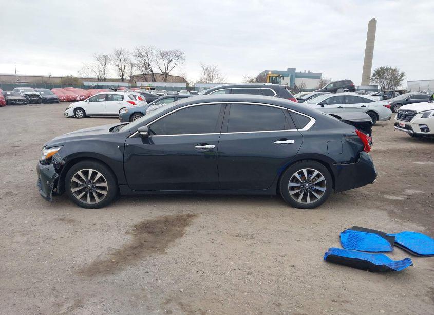 Photo 14 of 2017 Nissan Altima 2.5 SL (VIN 1N4AL3AP1HC184972)