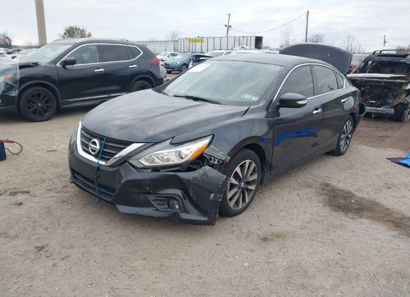 Photo 2 of 2017 Nissan Altima 2.5 SL (VIN 1N4AL3AP1HC184972)