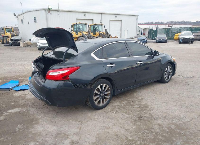 Photo 4 of 2017 Nissan Altima 2.5 SL (VIN 1N4AL3AP1HC184972)