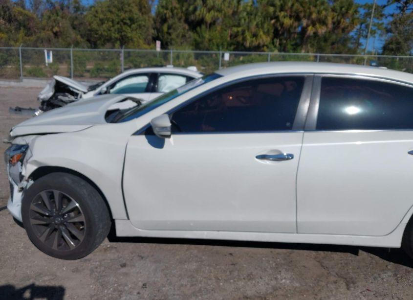 Photo 13 of 2017 Nissan Altima 2.5 SL (VIN 1N4AL3AP1HC186642)