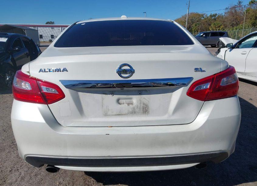 Photo 15 of 2017 Nissan Altima 2.5 SL (VIN 1N4AL3AP1HC186642)