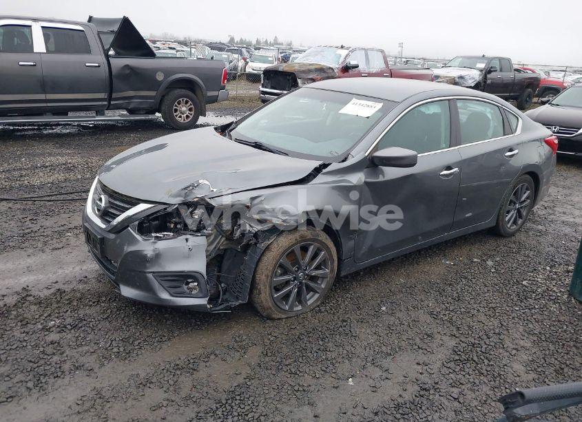 Photo 2 of 2017 Nissan Altima 2.5 SV (VIN 1N4AL3AP1HC187161)