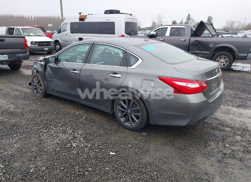 Photo 3 of 2017 Nissan Altima 2.5 SV (VIN 1N4AL3AP1HC187161)