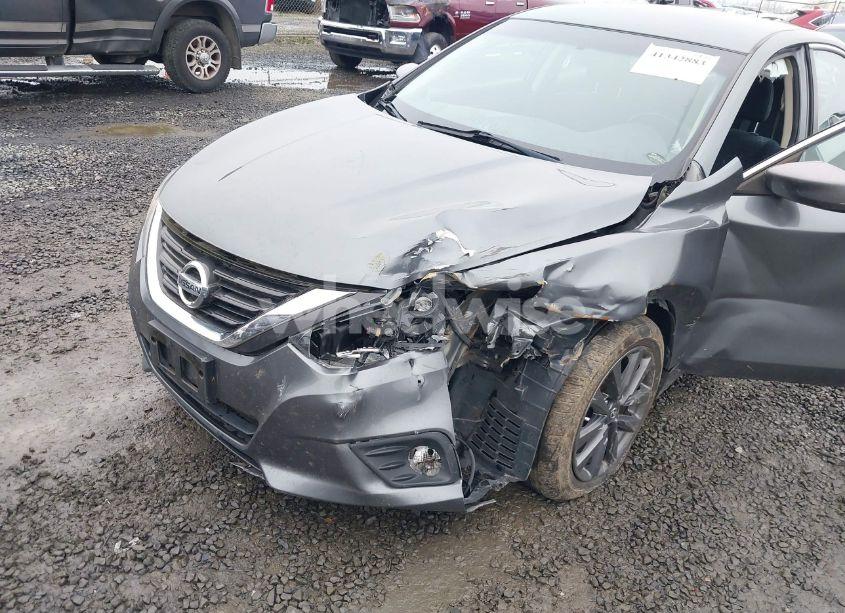 Photo 6 of 2017 Nissan Altima 2.5 SV (VIN 1N4AL3AP1HC187161)