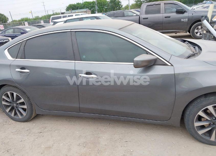 Photo 13 of 2017 Nissan Altima 2.5 SV (VIN 1N4AL3AP1HC190366)