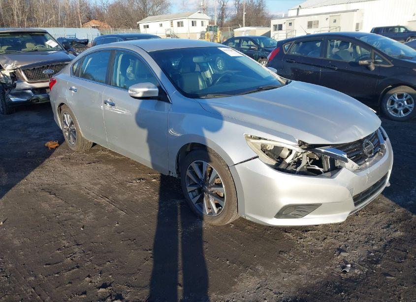 2017 Nissan Altima 2.5 SL (VIN 1N4AL3AP1HC192747) main photo