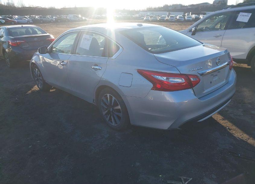 Photo 3 of 2017 Nissan Altima 2.5 SL (VIN 1N4AL3AP1HC192747)