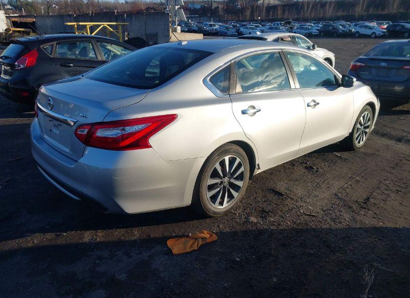 Photo 4 of 2017 Nissan Altima 2.5 SL (VIN 1N4AL3AP1HC192747)