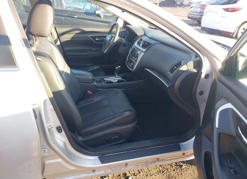 Photo 5 of 2017 Nissan Altima 2.5 SL (VIN 1N4AL3AP1HC192747)