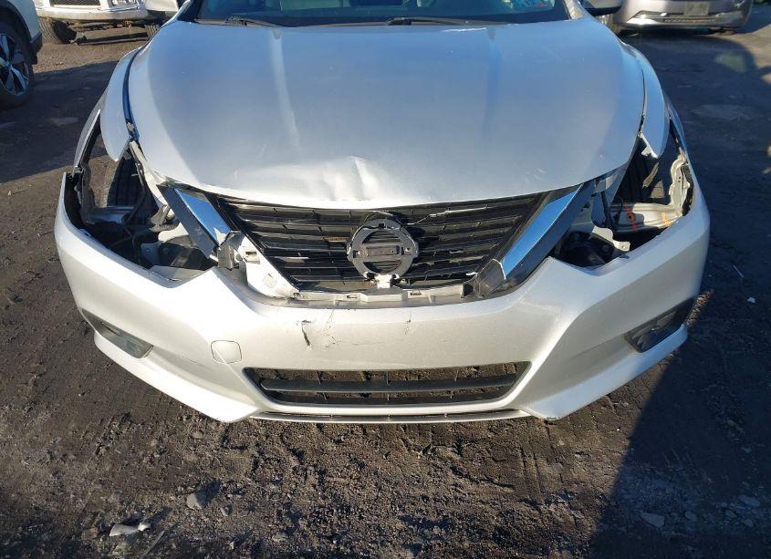 Photo 6 of 2017 Nissan Altima 2.5 SL (VIN 1N4AL3AP1HC192747)