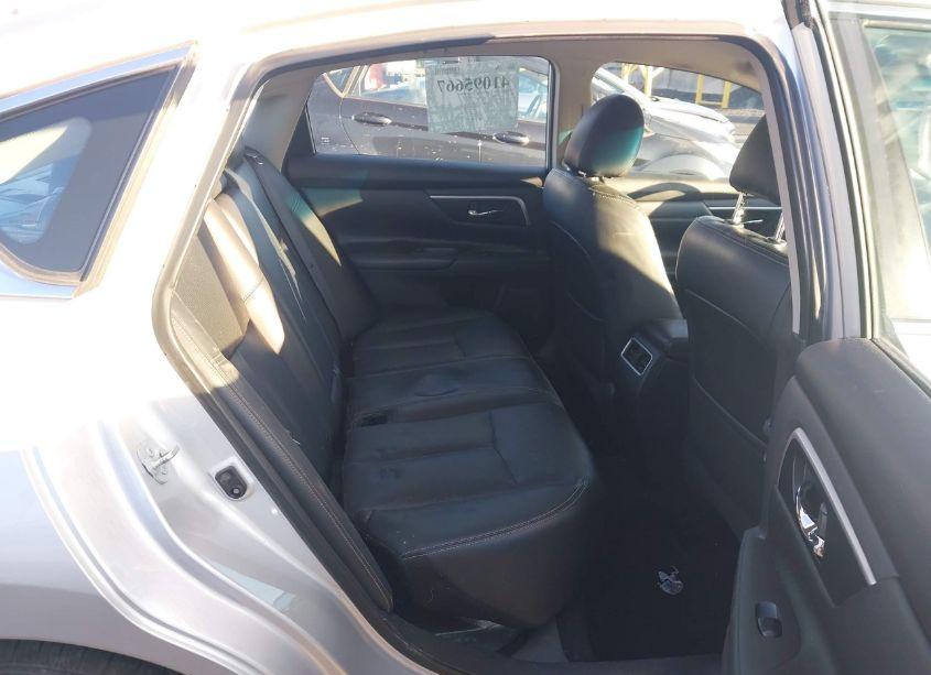 Photo 8 of 2017 Nissan Altima 2.5 SL (VIN 1N4AL3AP1HC192747)