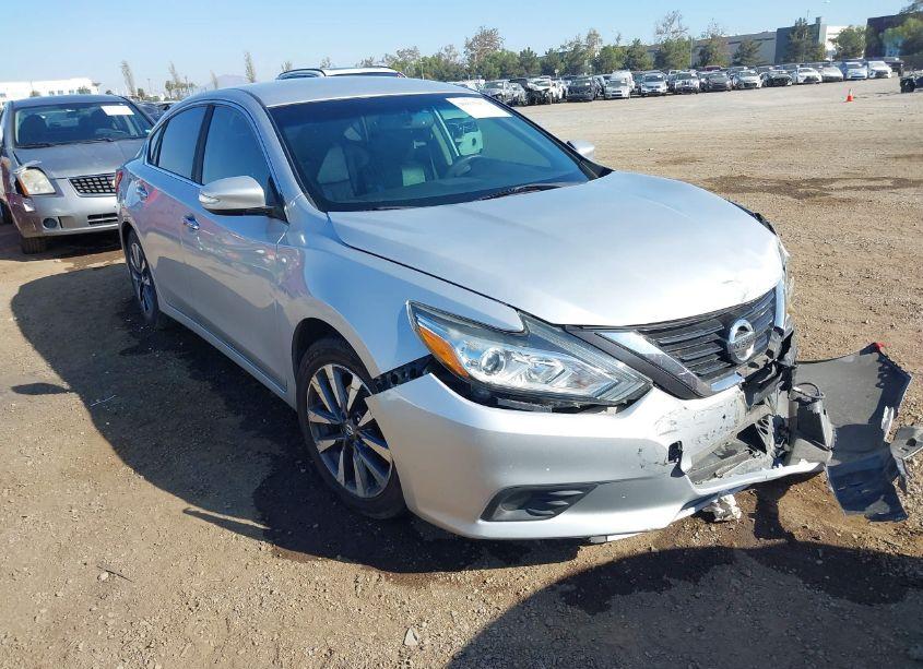 2017 Nissan Altima 2.5 SL (VIN 1N4AL3AP1HC200751) main photo