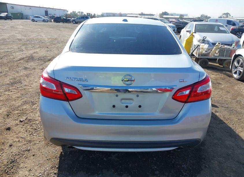 Photo 16 of 2017 Nissan Altima 2.5 SL (VIN 1N4AL3AP1HC200751)