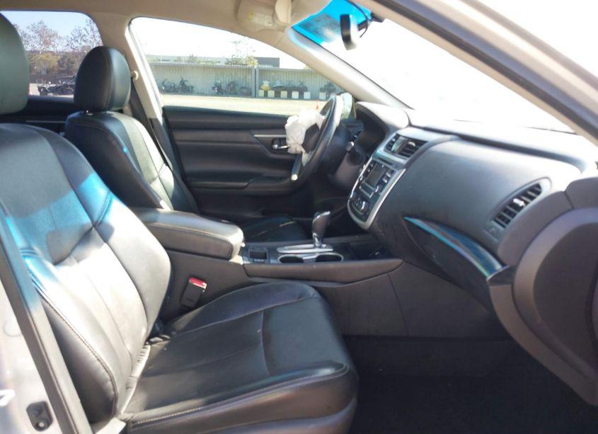 Photo 5 of 2017 Nissan Altima 2.5 SL (VIN 1N4AL3AP1HC200751)