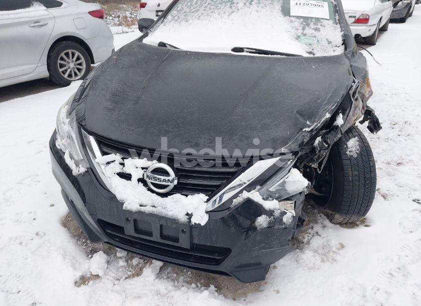 Photo 6 of 2017 Nissan Altima 2.5 S (VIN 1N4AL3AP1HC202533)
