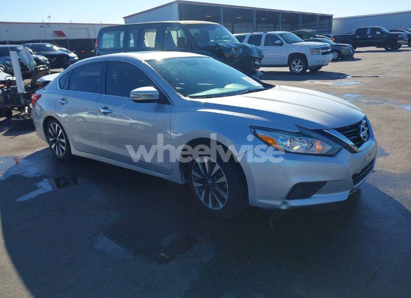 2017 Nissan Altima 2.5 SL (VIN 1N4AL3AP1HC202936) main photo