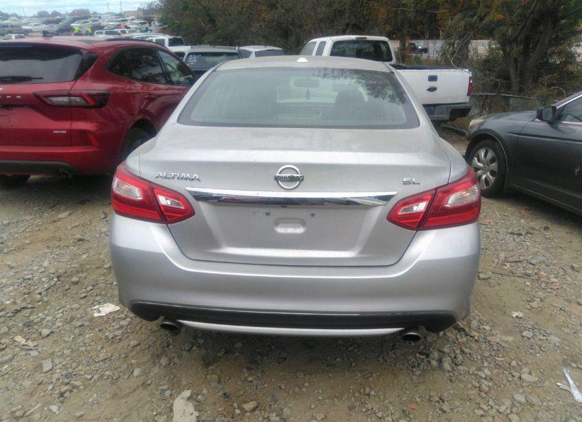 Photo 15 of 2017 Nissan Altima 2.5 SL (VIN 1N4AL3AP1HC213788)
