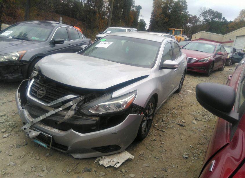 Photo 2 of 2017 Nissan Altima 2.5 SL (VIN 1N4AL3AP1HC213788)