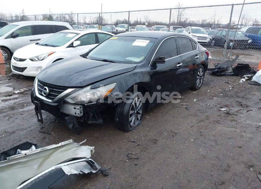 Photo 2 of 2017 Nissan Altima 2.5 SV (VIN 1N4AL3AP1HC224564)