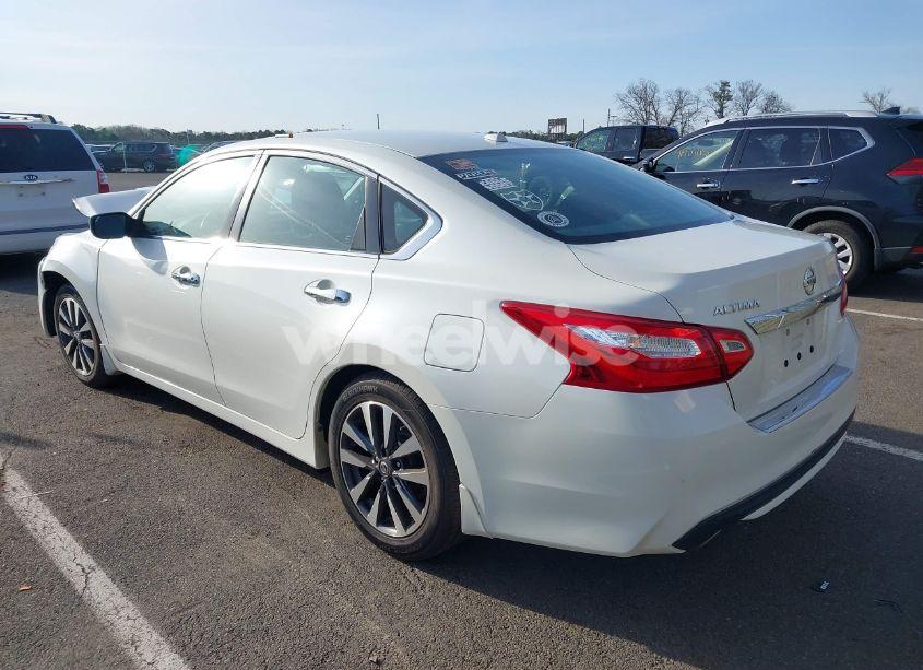 Photo 3 of 2017 Nissan Altima 2.5 SV (VIN 1N4AL3AP1HC225309)