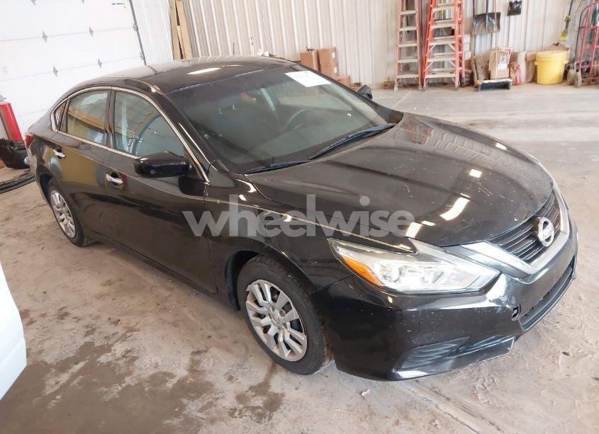 2017 Nissan Altima 2.5 S (VIN 1N4AL3AP1HC226332) main photo