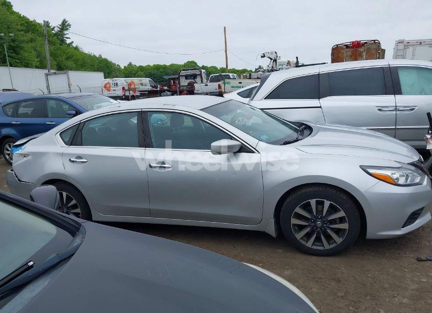 Photo 14 of 2017 Nissan Altima 2.5 SV (VIN 1N4AL3AP1HC236200)
