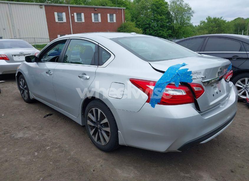 Photo 3 of 2017 Nissan Altima 2.5 SV (VIN 1N4AL3AP1HC236200)