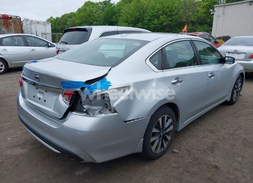 Photo 4 of 2017 Nissan Altima 2.5 SV (VIN 1N4AL3AP1HC236200)