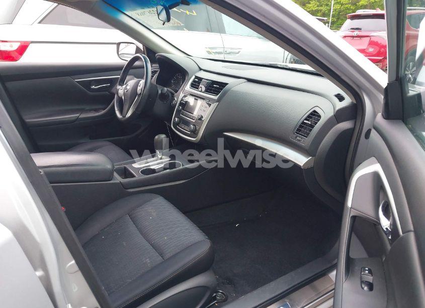 Photo 5 of 2017 Nissan Altima 2.5 SV (VIN 1N4AL3AP1HC236200)