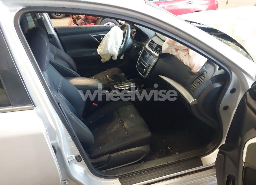 Photo 5 of 2017 Nissan Altima 2.5 SV (VIN 1N4AL3AP1HC239355)