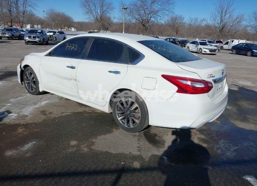 Photo 3 of 2017 Nissan Altima 2.5 S (VIN 1N4AL3AP1HC241011)