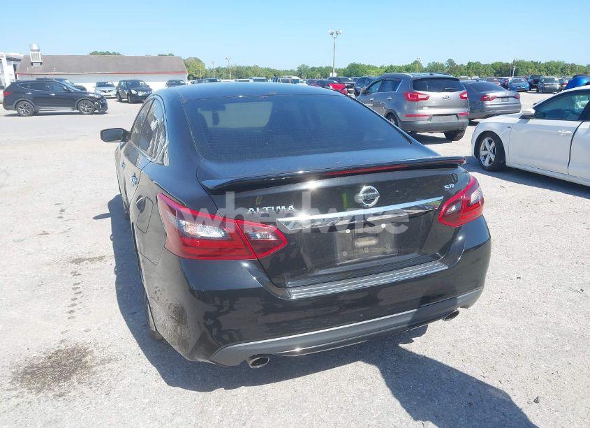 Photo 16 of 2017 Nissan Altima 2.5 SR (VIN 1N4AL3AP1HC242627)