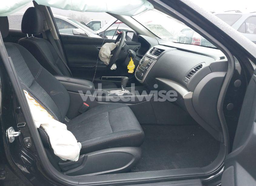 Photo 5 of 2017 Nissan Altima 2.5 S (VIN 1N4AL3AP1HC244569)