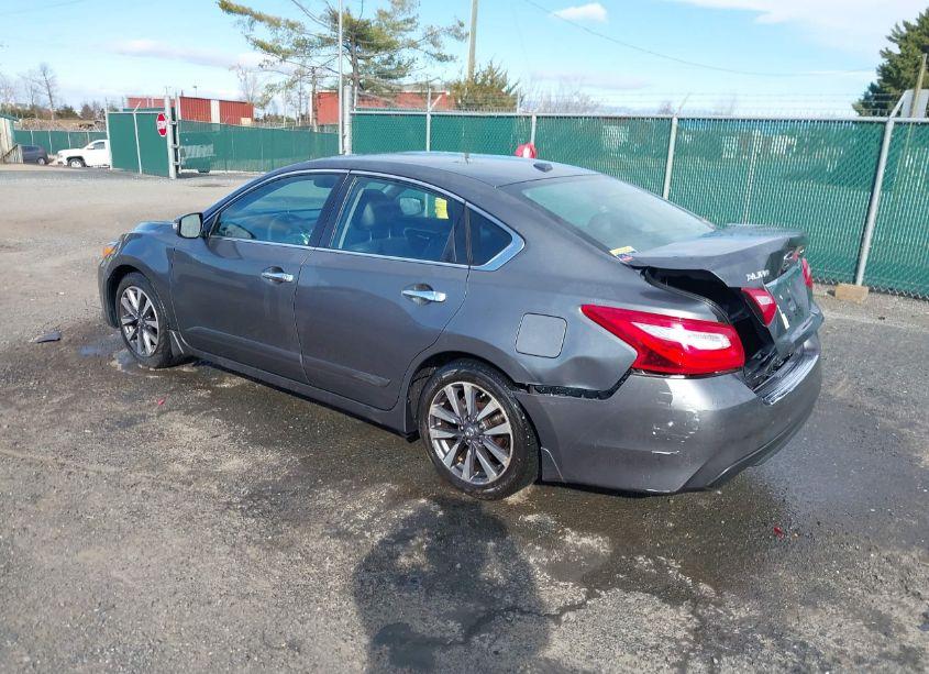 Photo 3 of 2017 Nissan Altima 2.5 SV (VIN 1N4AL3AP1HC251926)