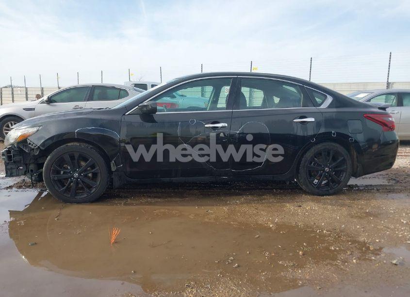Photo 15 of 2017 Nissan Altima 2.5 SR (VIN 1N4AL3AP1HC271948)