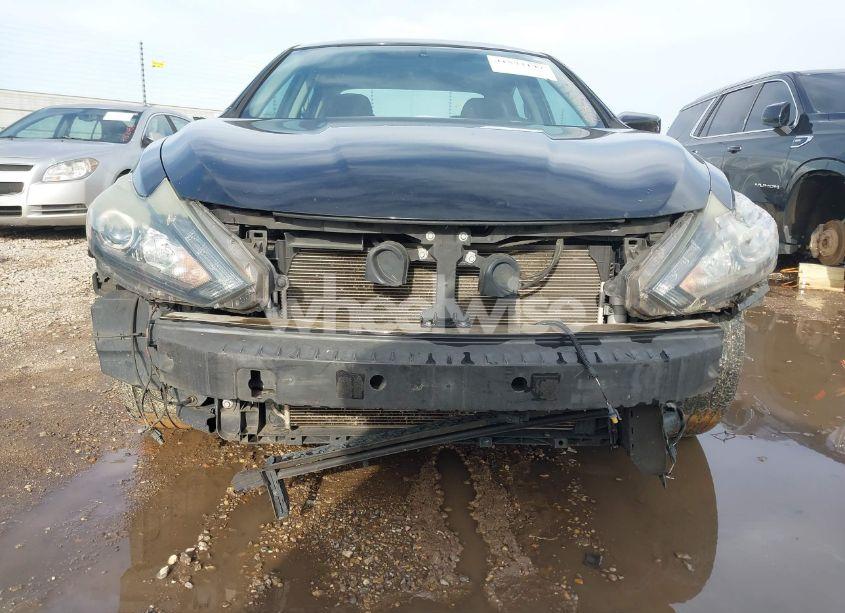 Photo 6 of 2017 Nissan Altima 2.5 SR (VIN 1N4AL3AP1HC271948)