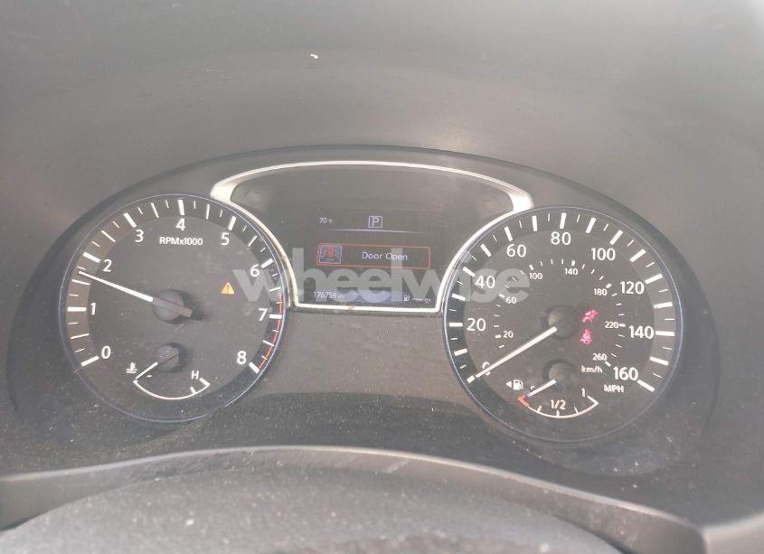 Photo 7 of 2017 Nissan Altima 2.5 SR (VIN 1N4AL3AP1HC271948)