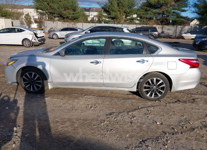 Photo 14 of 2017 Nissan Altima 2.5 SV (VIN 1N4AL3AP1HC275143)