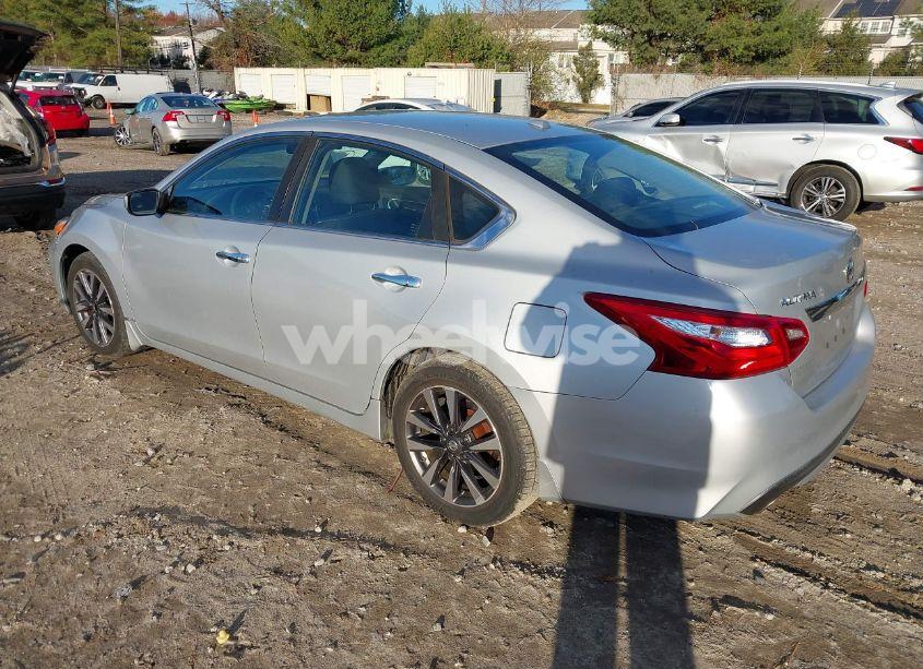 Photo 3 of 2017 Nissan Altima 2.5 SV (VIN 1N4AL3AP1HC275143)