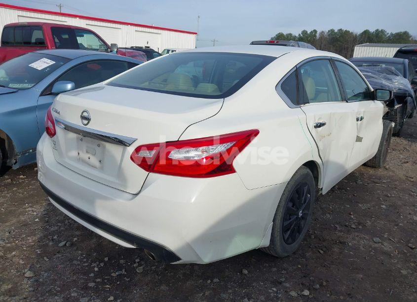 Photo 4 of 2017 Nissan Altima 2.5 S (VIN 1N4AL3AP1HC276745)