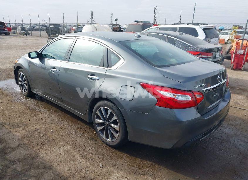 Photo 3 of 2017 Nissan Altima 2.5 SV (VIN 1N4AL3AP1HC286269)